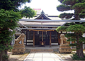 湊八幡神社拝殿