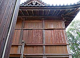 室津賀茂神社拝殿左側面