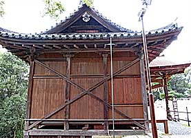 室津賀茂神社拝殿右側面