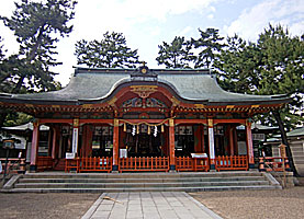 長田神社拝殿正面