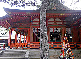 長田神社拝殿左側面