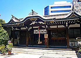 生田三宮神社拝殿左より