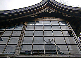 姫路白川神社本殿左側面