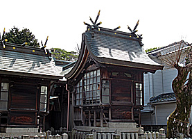 姫路白川神社本殿左背面