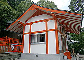 神戸水天宮拝殿右側面
