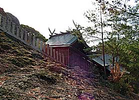 高岳神社本殿遠景右背面