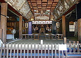高砂神社拝殿内部