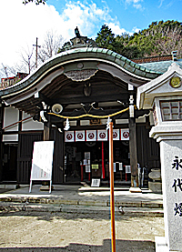 高取山本宮高取神社拝殿向拝左より