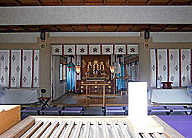 徳井神社拝殿内部