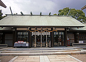 和田神社拝殿正面