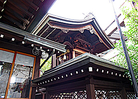 南宮宇佐八幡神社（脇浜神社）本殿左より