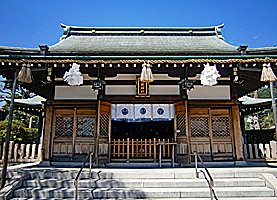 夢野熊野神社拝殿近景正面