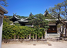 夢野熊野神社社殿全景右側面