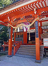 金澤神社拝殿向拝左より