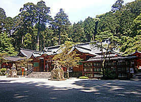 箱根神社神門左より