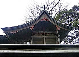 前鳥神社本殿左側面