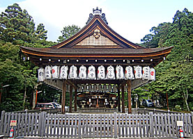 粟田神社外拝殿正面