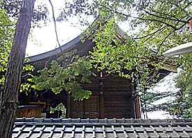 粟田神社本殿左側面