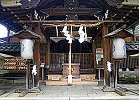粟田神社内拝殿拝所