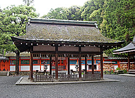 吉田神社拝殿正面