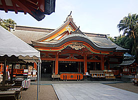 青島神社拝殿右より