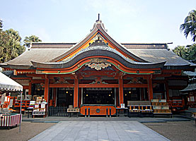 青島神社拝殿正面