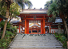 青島神社神門正面