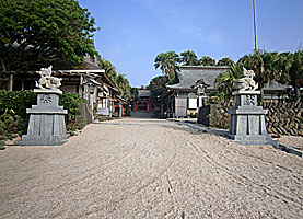 青島神社社頭
