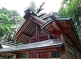 神戸大神宮阿紀神社社殿左背面