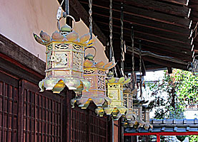 南都御霊神社釣燈籠