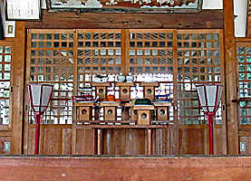 糸井神社拝殿内部