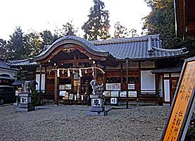 下田鹿島神社拝殿近景左より