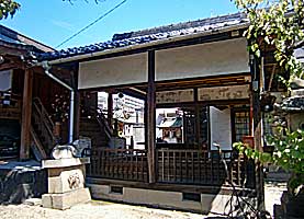 京終飛鳥神社拝殿右側面