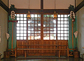 孫太郎稲荷神社拝殿内部