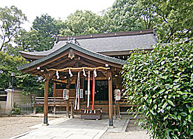三輪坐恵比須神社拝殿左より