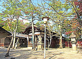 奈良町天神社幣殿遠景