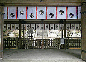 玉列神社拝所