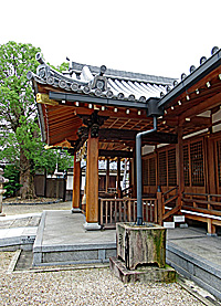田原本津島神社拝殿向拝左側面