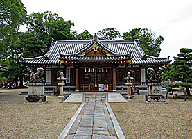田原本津島神社拝殿遠景