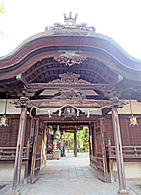 薬園八幡神社割拝殿正面