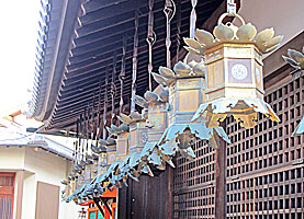薬園八幡神社釣燈籠