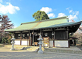 柳澤神社割拝殿左より