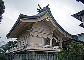 岡山神社本殿右背面