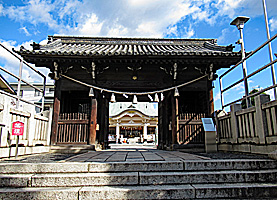 岡山神社神門