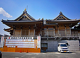 沖田神社拝殿・幣殿左側面