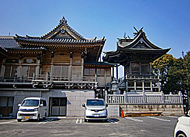 沖田神社幣殿・本殿左側面
