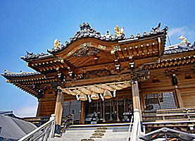 沖田神社拝殿向拝左より