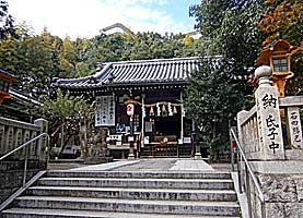 上新田天神社（千里天神）拝殿遠景左より