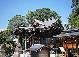 行田八幡神社社殿近景