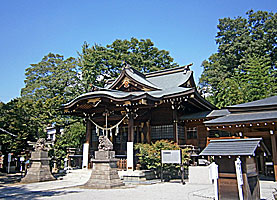 行田八幡神社社殿遠景